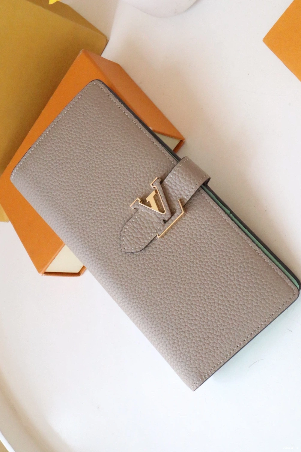 WIS VERTICAL VUITTON WALLET LOUIS 0707